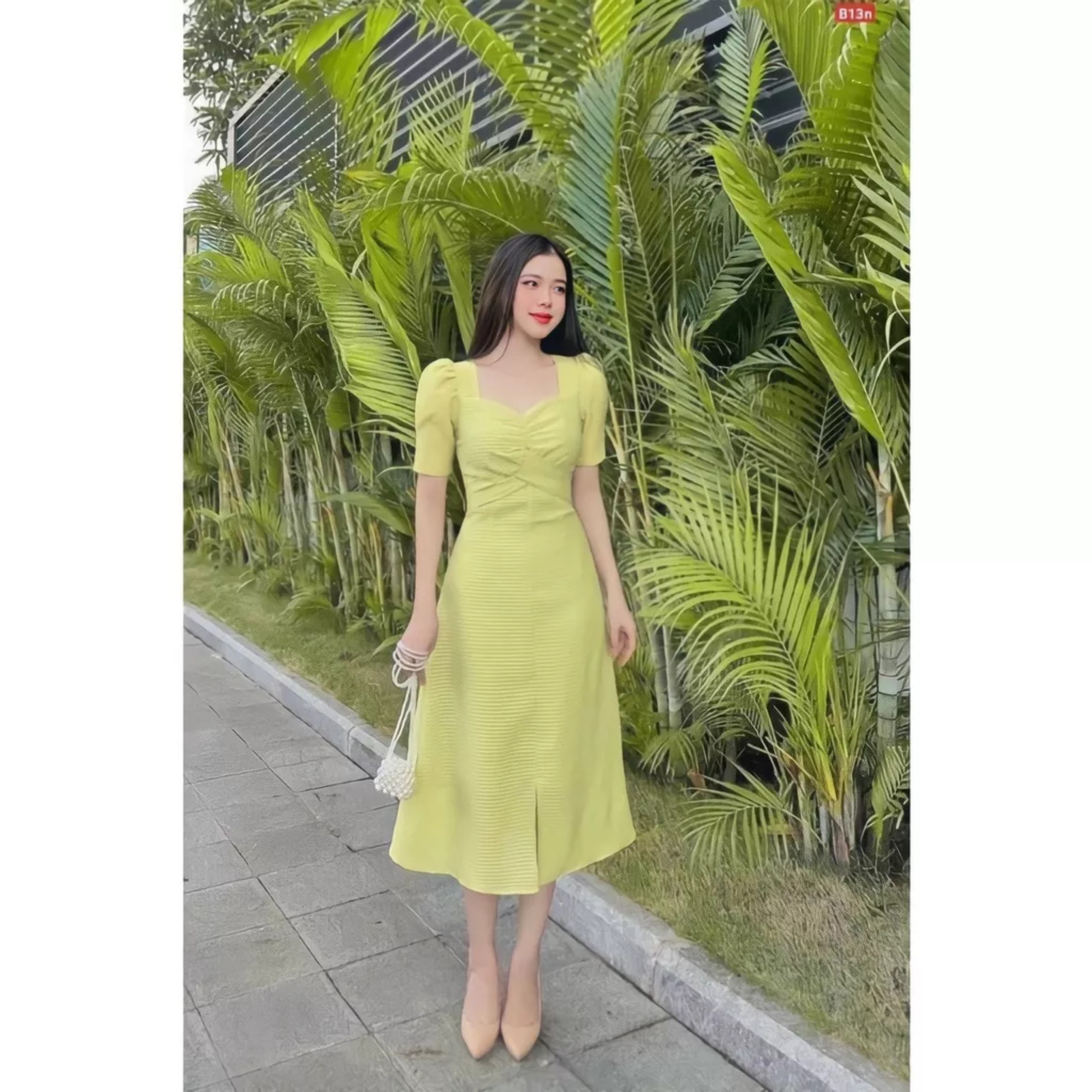Đầm Nữ Cổ Tim Cộc Tay Bồng Nơ Lưng 2 Lớp Xẻ Tà Vải Gấm Xốp 2 Màu Tiểu Thư Siêu Xinh