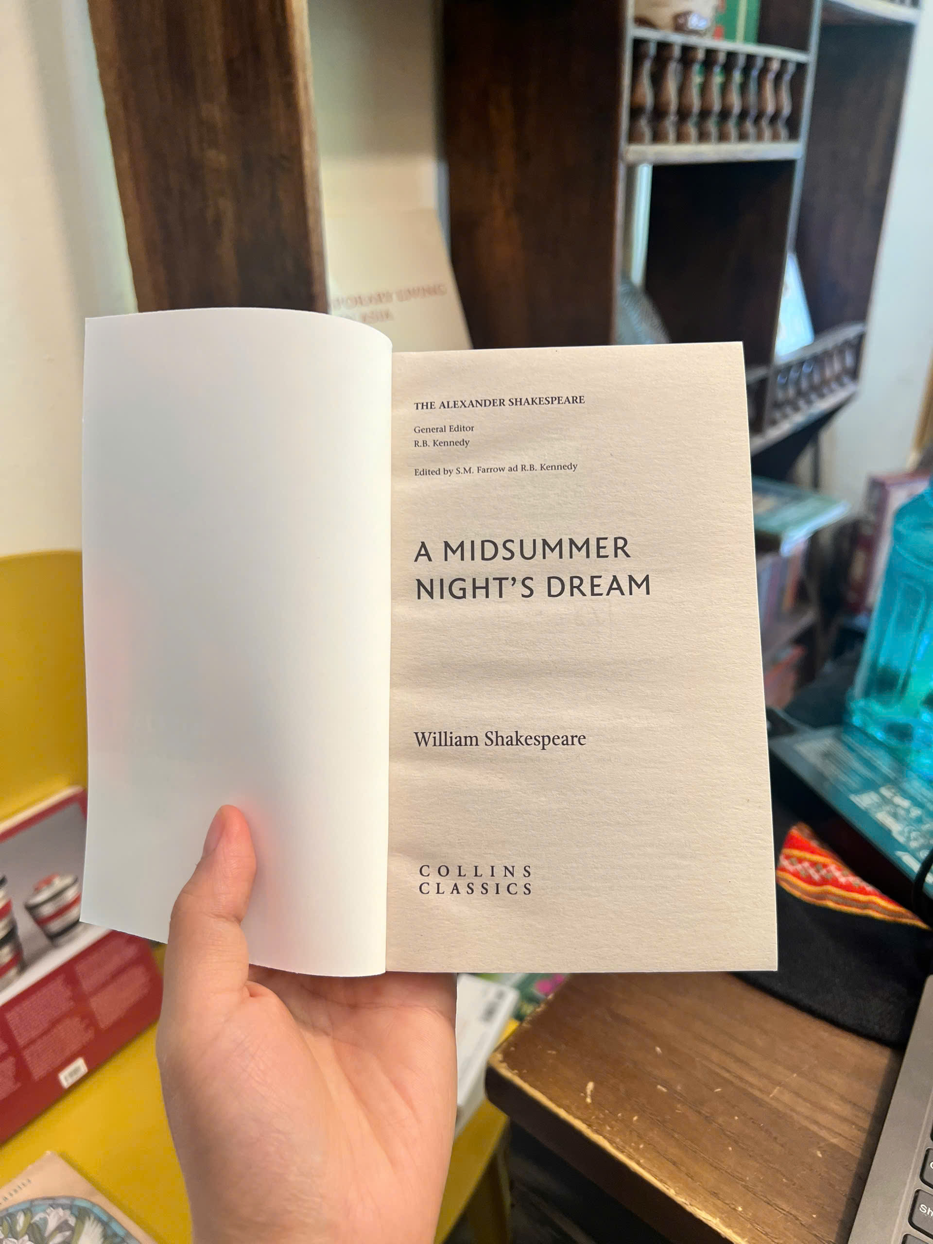 Sách - A Midsummer Night’s Dream by William Shakespeare | Classics/ Plays/ Kịch Kinh điển/ Nhập khẩu