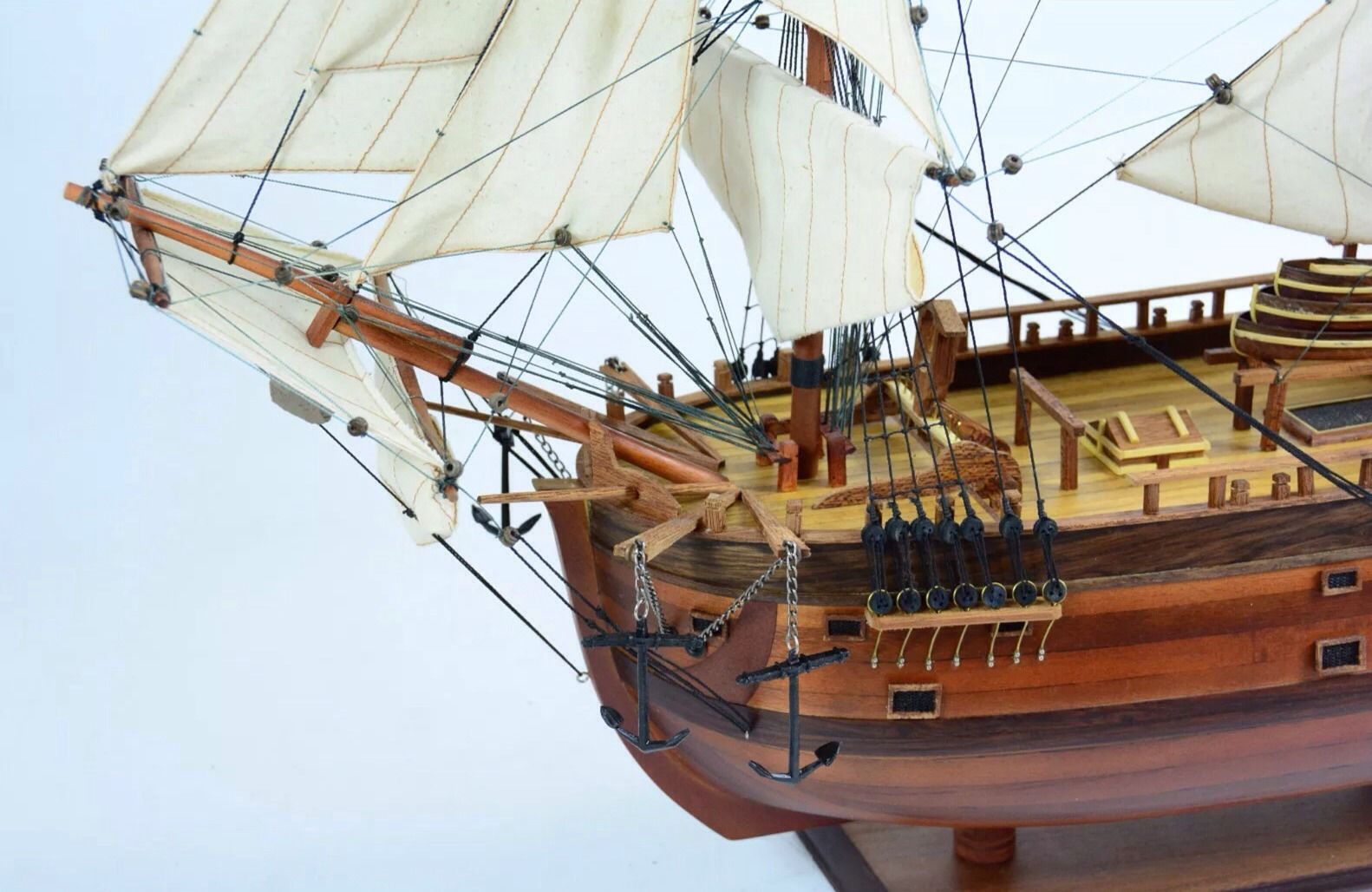 Mô hình thuyền buồm gỗ HMS Endeavour dài 90cm gỗ tự nhiên, lắp ráp sẵn, hàng xuất khẩu