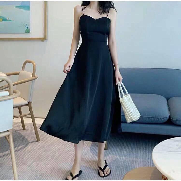 Maxi đen hở lưng dáng dài cực kỳ quyến rũ