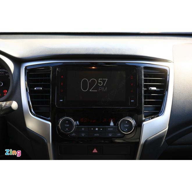 Mặt dưỡng kèm dây nguồn lắp màn hình android cho xe MITSUBISHI TRITON 2018