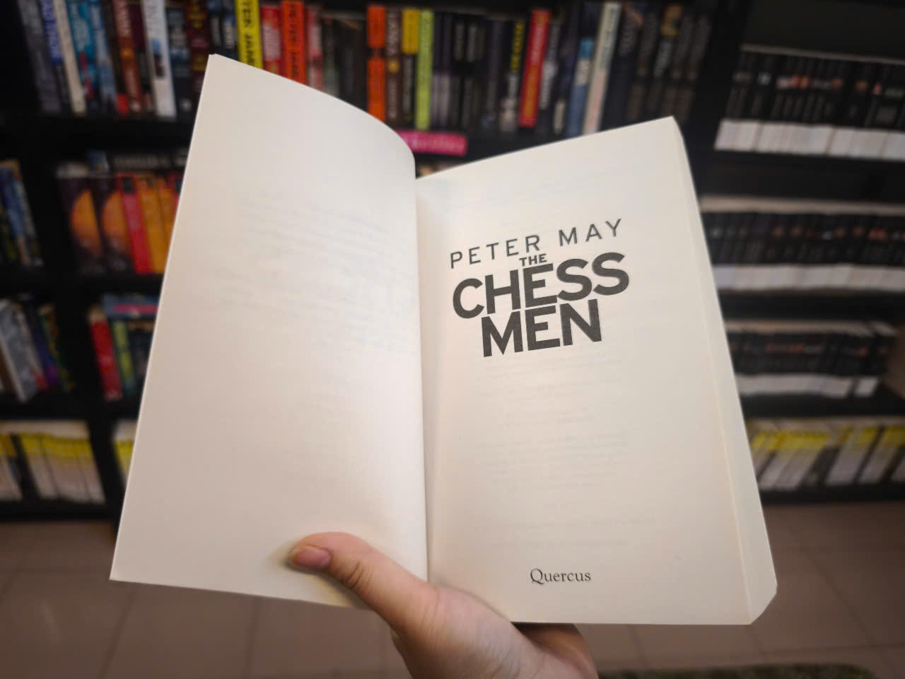 Sách - The Chessmen by Peter May - Tiểu thuyết tiếng Anh/ Fiction in English