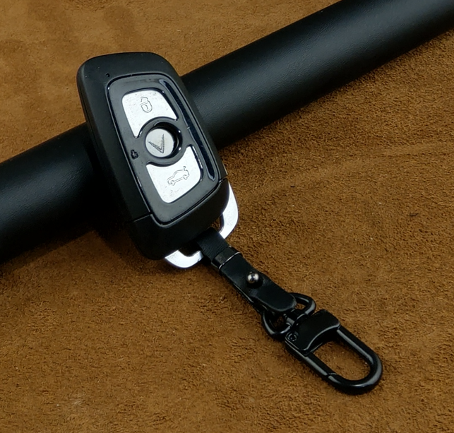 Móc khóa gắn vào chìa khóa xe ô tô Mazda / Toyota / Vinfast / Honda / Ford /  Mercedes da bò thật - hàng chính hãng