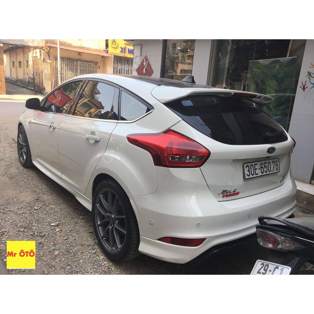 RÈM CHE NẮNG CHO XE FORD FOCUS HATBACK 2014-2020