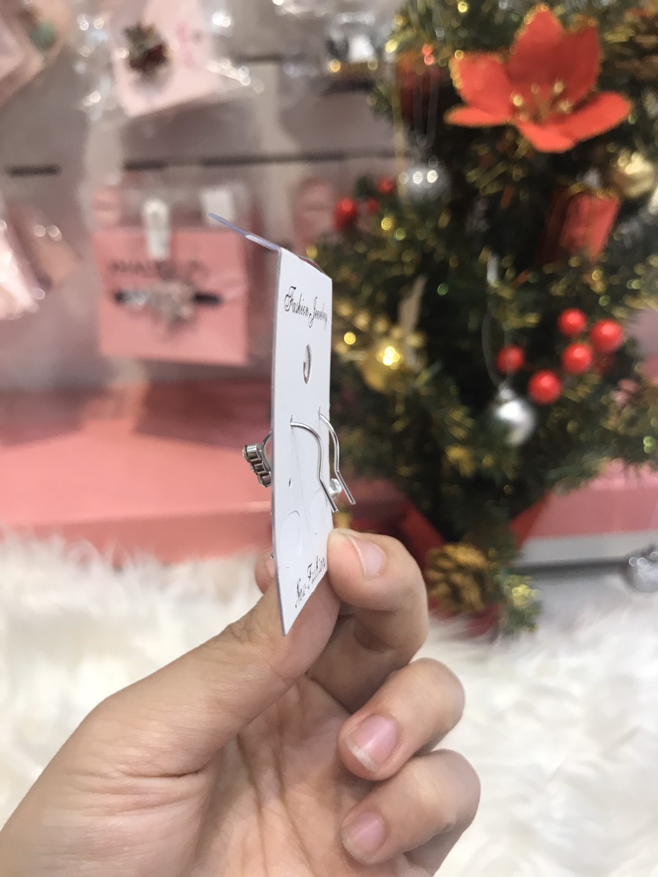 Đôi bông tai , hoa tai , trang sức kiểu tua rua dài hình 3 hột và hoa bạc đính hột mini lấp lánh cho bạn nữ - 200BTTURU01