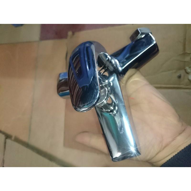 Củ sen tắm nóng lạnh