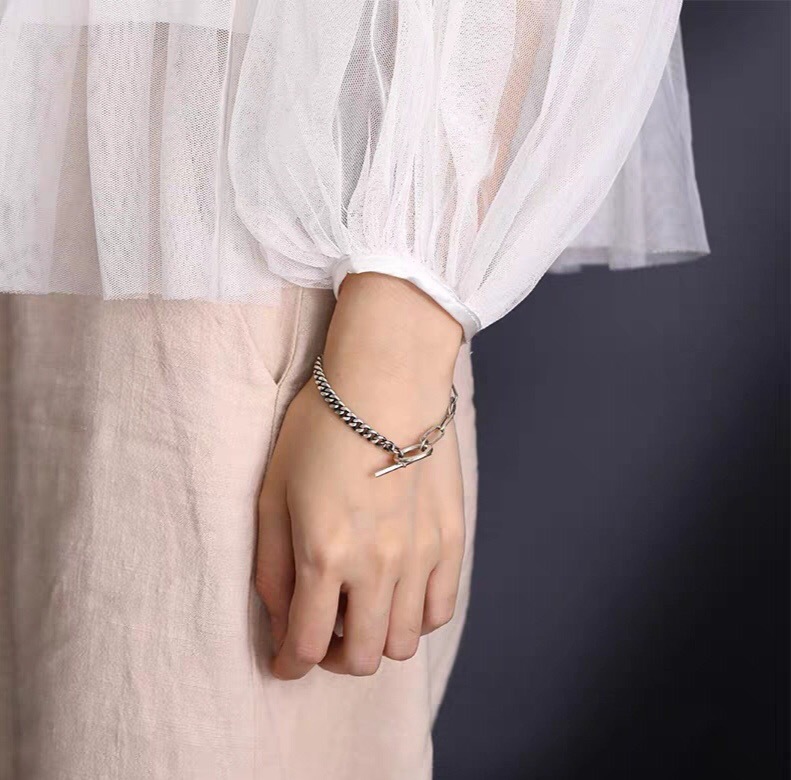 Vòng đeo tay phong cách Hàn Quốc