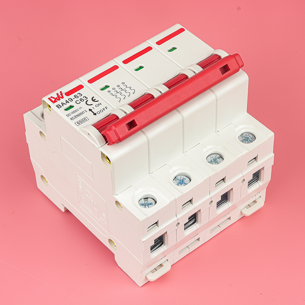 Bộ Ngắt Mạch LW CB 1000V DC 63A 4P Cho Điện Một Chiều Cầu Dao Chuyên Dụng Cho Điện Năng Lượng Mặt Trời