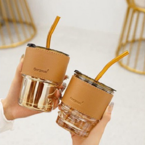 Ly Thủy Tinh Bao Da Kèm Ống Hút 450ml