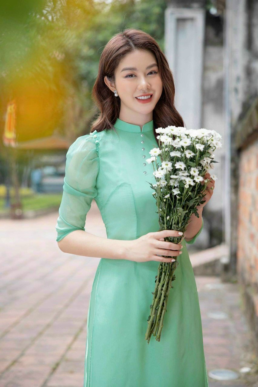 ÁO DÀI TRUYỀN THỐNG ĐINH HẠT SANG CHẢNH