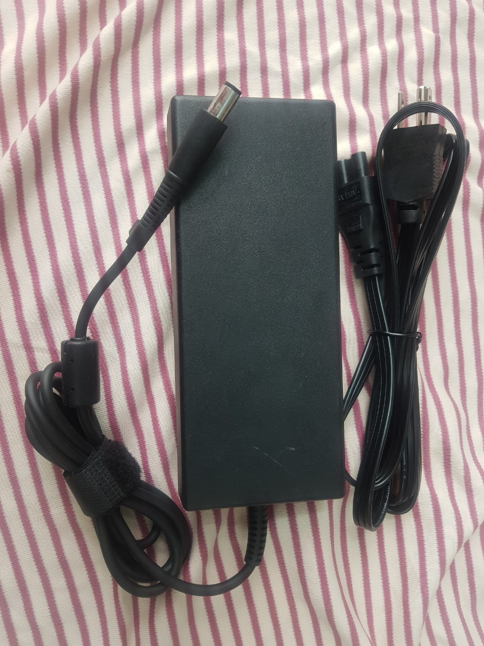 Sạc laptop HP 150w (19v-7,89A) đầu kim to 7.4mm*5.5mm, adapter sạc laptop dùng cho hp Elitebook 8560w - 8570w - Hàng chính hãng