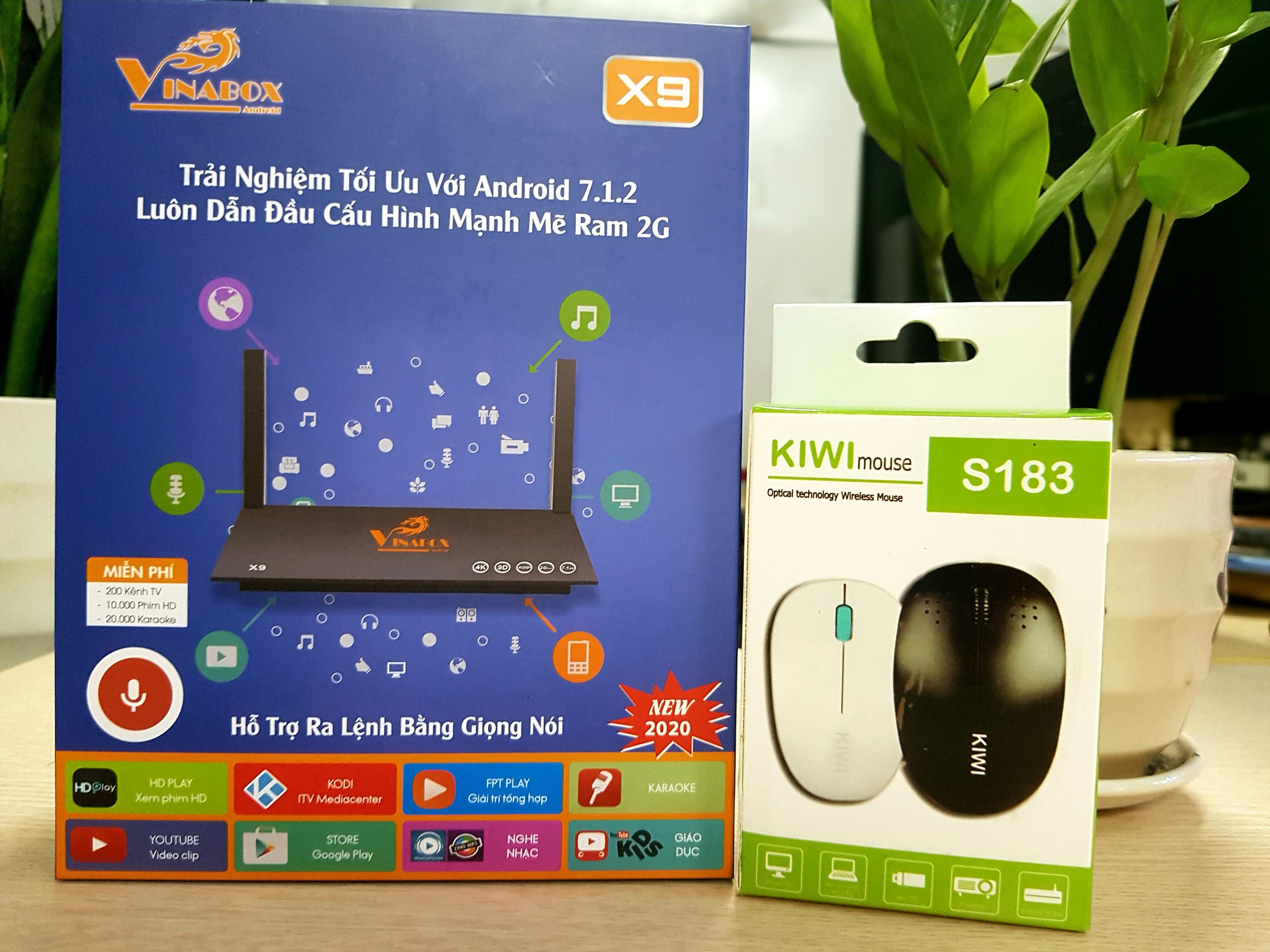 Android VINABOX X9-bản mới 2020 Android 7.1.2 HỖ TRỢ tìm kiếm giọng nói Ram 2G, ROM 8G- SẢN PHẨM CHÍNH HÃNG, Thiết kế Đẹp,Sang trọng VP9, 