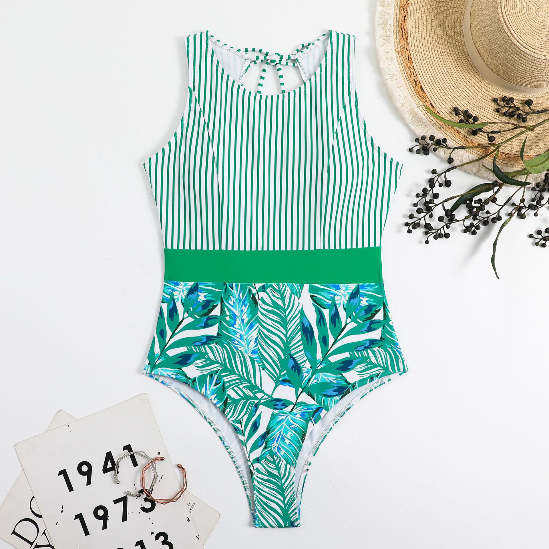 Bikini Liền Thân Họa Tiết Trẻ Trung