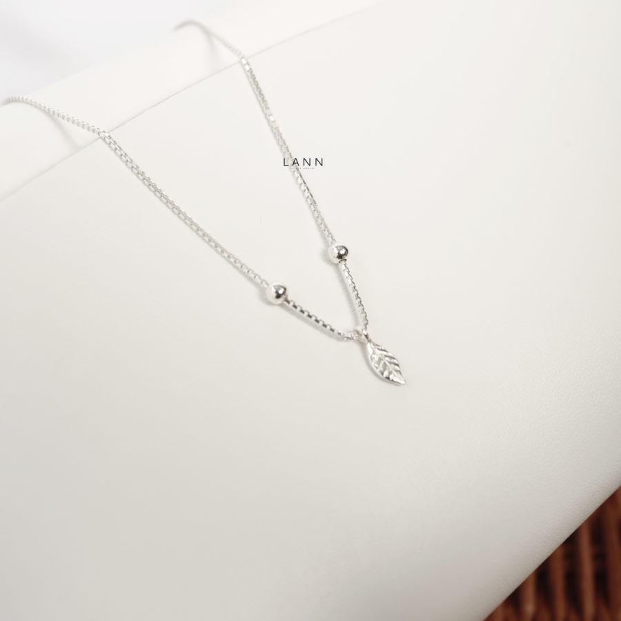 Lắc chân hai bi chạy mix lá S925 LANN