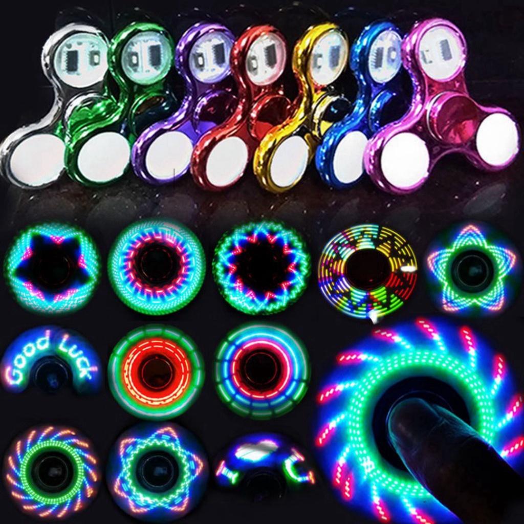 CON QUAY SPINNER PHÁT SÁNG ĐÈN LED 18 KIỂU GRADIENT Rubik Kim loại chơi giải trí giá rẻ