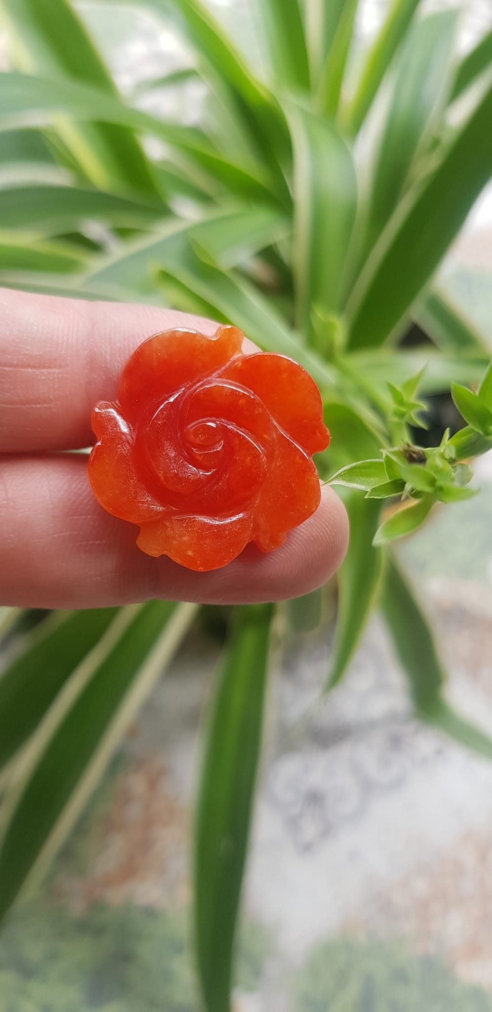 Mặt dây chuyền nữ Bông hồng Đỏ to size 25mm x dầy 4mm chất liệu đá cẩm thạch đỏ đẹp xinh Nữ mệnh hoả mệnh thổ về bọc vàng lên đeo đẹp như công chúa rẻ mà đẹp ạ