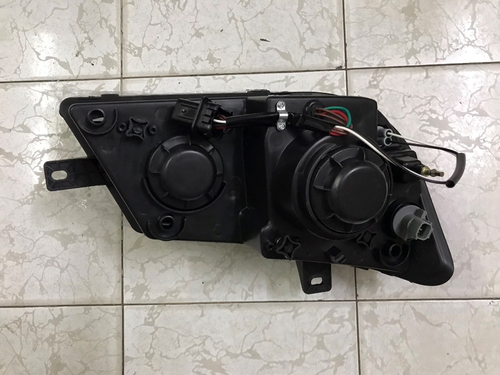 Đèn pha Sym V5
