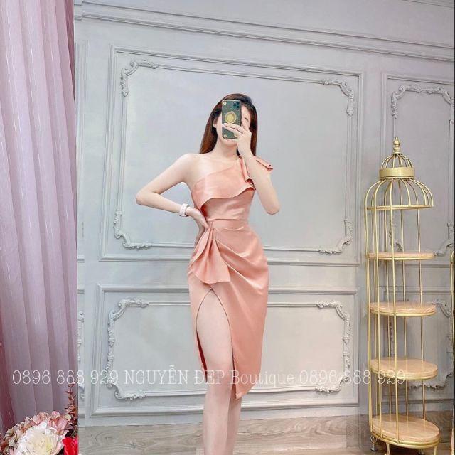 Đầm body phi bóng viền bèo lệch vai