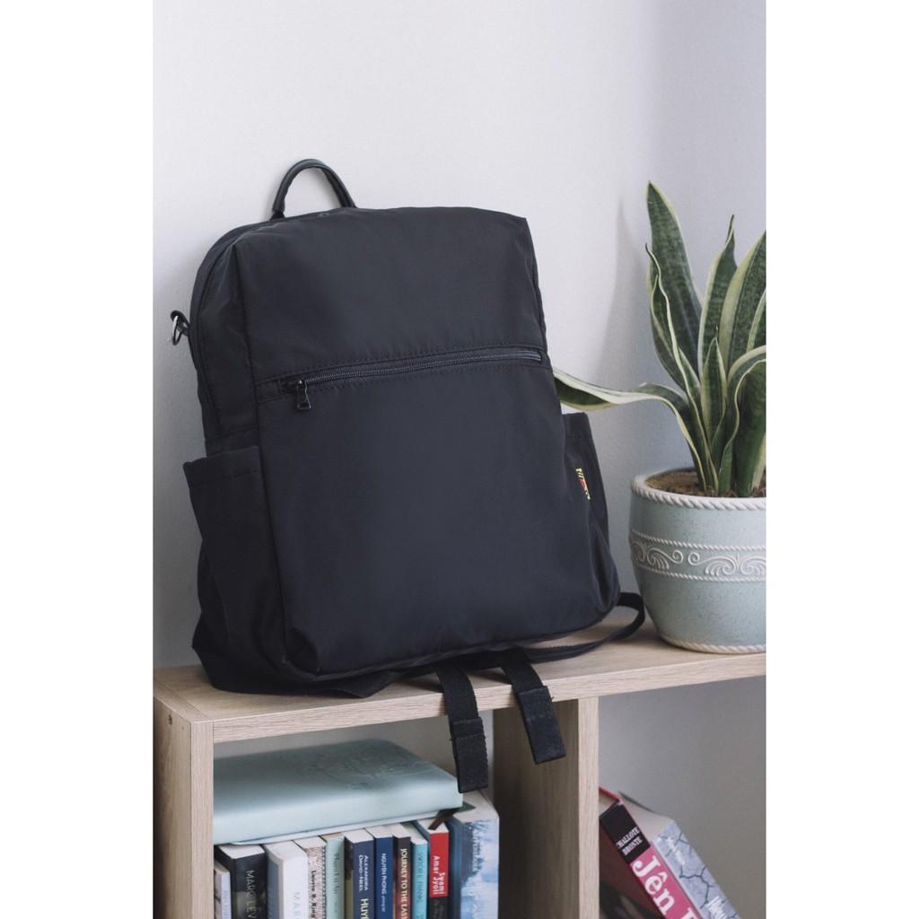 Balo học sinh thời trang unisex, chất liệu dù, màu sắc neutral - BOM