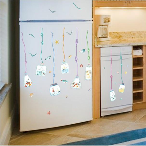 Decal trang trí tường - Rèm dây treo Chai Thủy Tinh Đại Dương