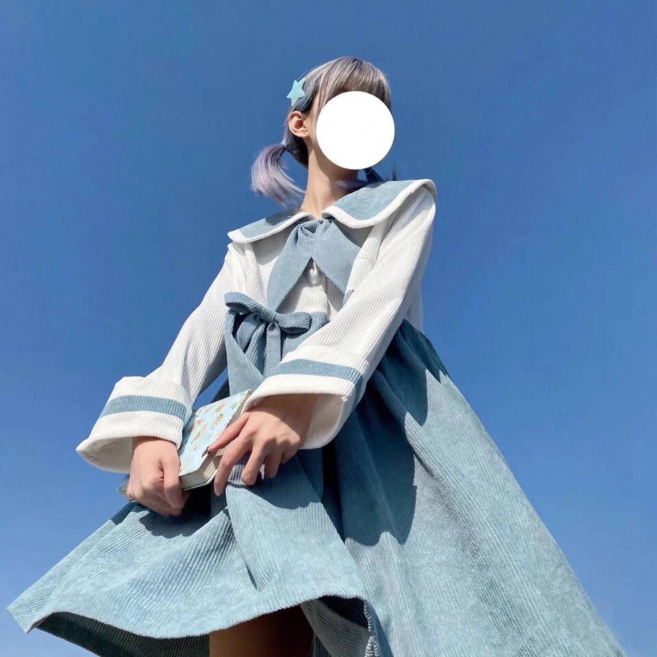 Váy lolita cổ búp bê
