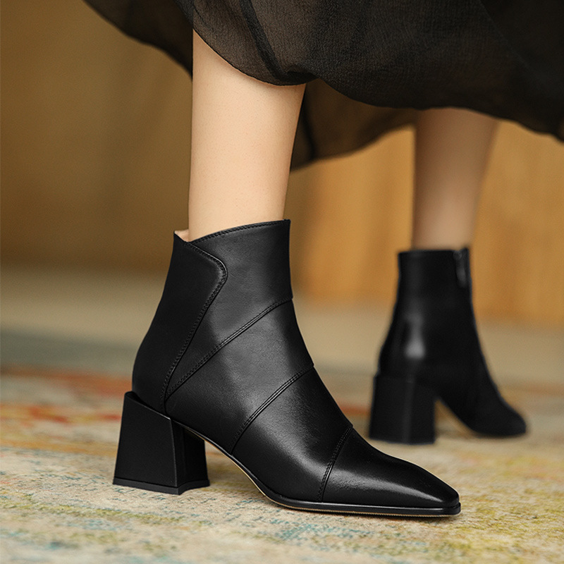 Giày Boots mũi vuông dây kéo bên hông thời trang mùa đông