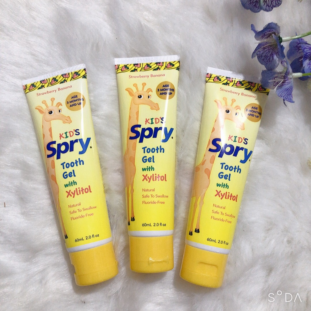 Kem đánh răng trẻ em Kid's Spry 60ml - Mỹ (vị Strawberry Babana)