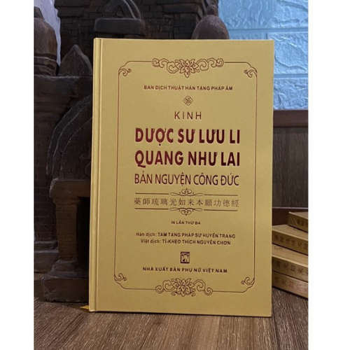 Sách Kinh Dược Sư Lưu Li Quang Như Lai Bản Nguyện Công Đức (Bìa cứng, màu vàng)