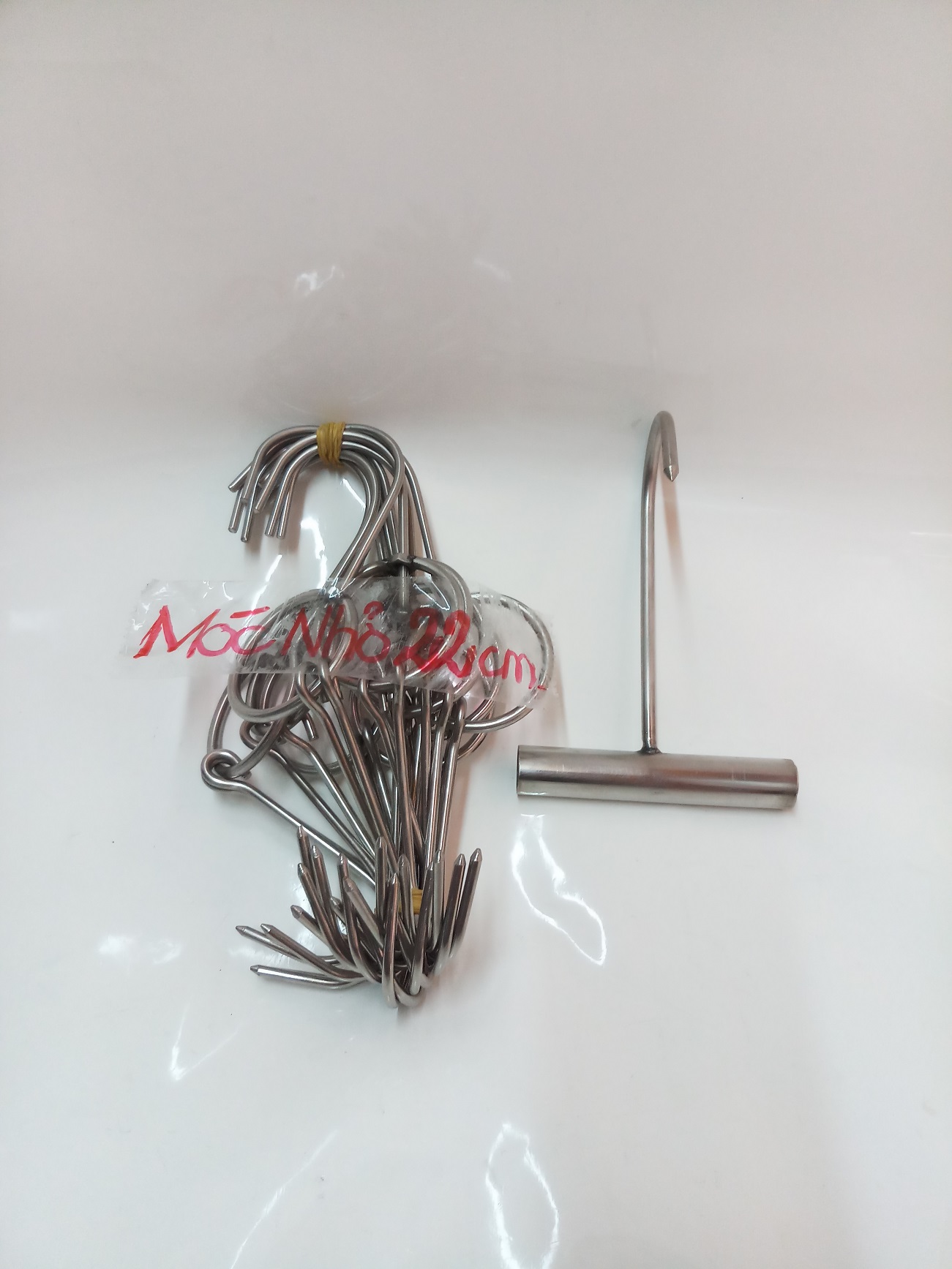 COMBO 10 MÓC QUAY THỊT INOX 4LY +1 MÓC CÁN CẦM INOX.