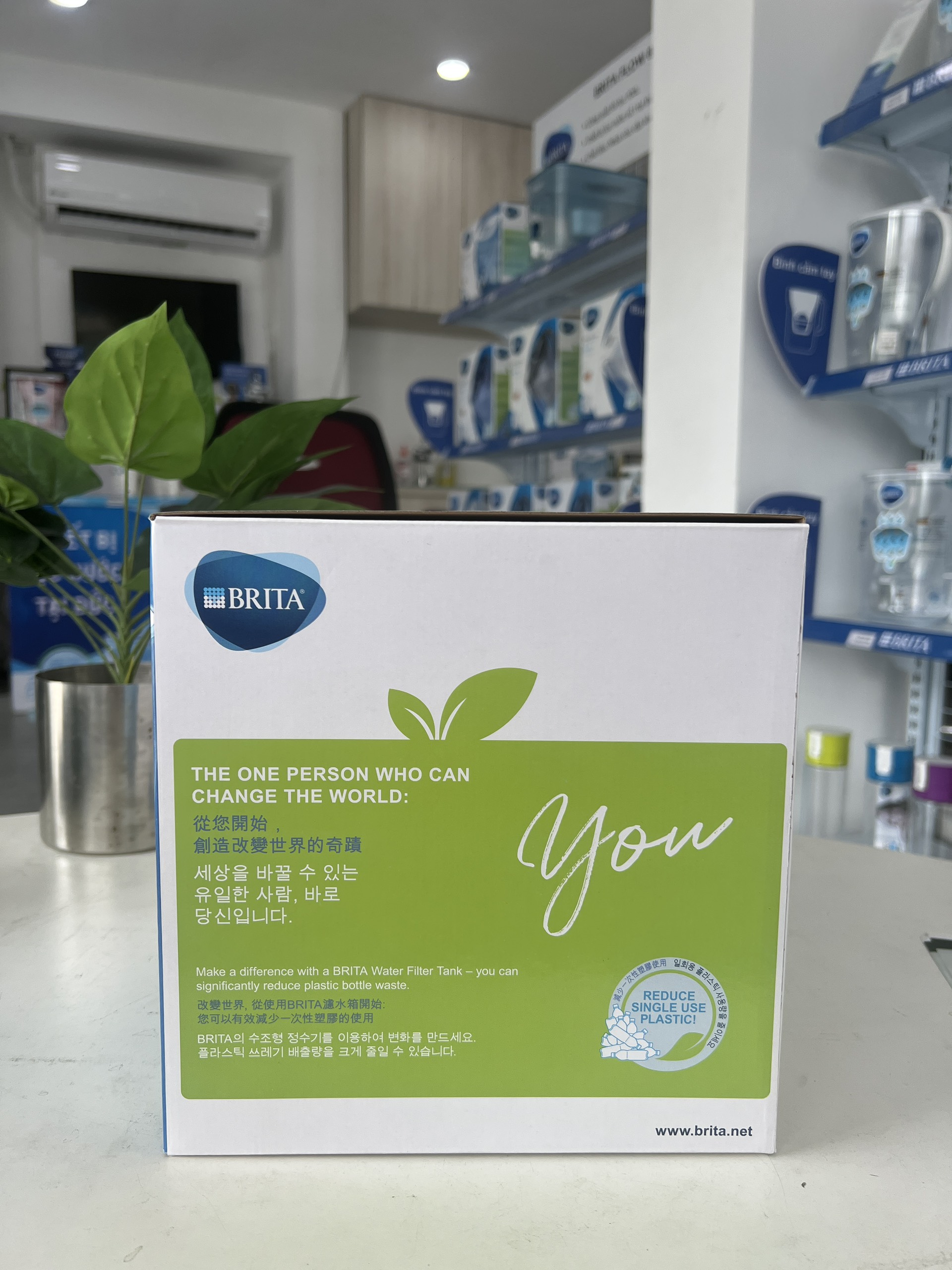 Bình Lọc Nước BRITA Flow Basic Blue - 8.2L - Hàng Chính Hãng