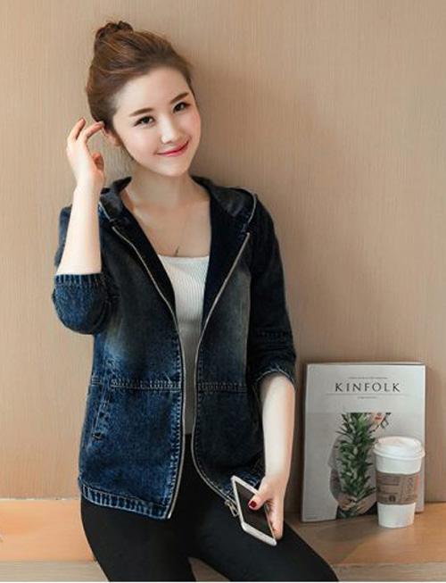 ÁO KHOÁC JEAN PHỐI DÂY KÉO LƯNG IN HỌA TIẾT AK634