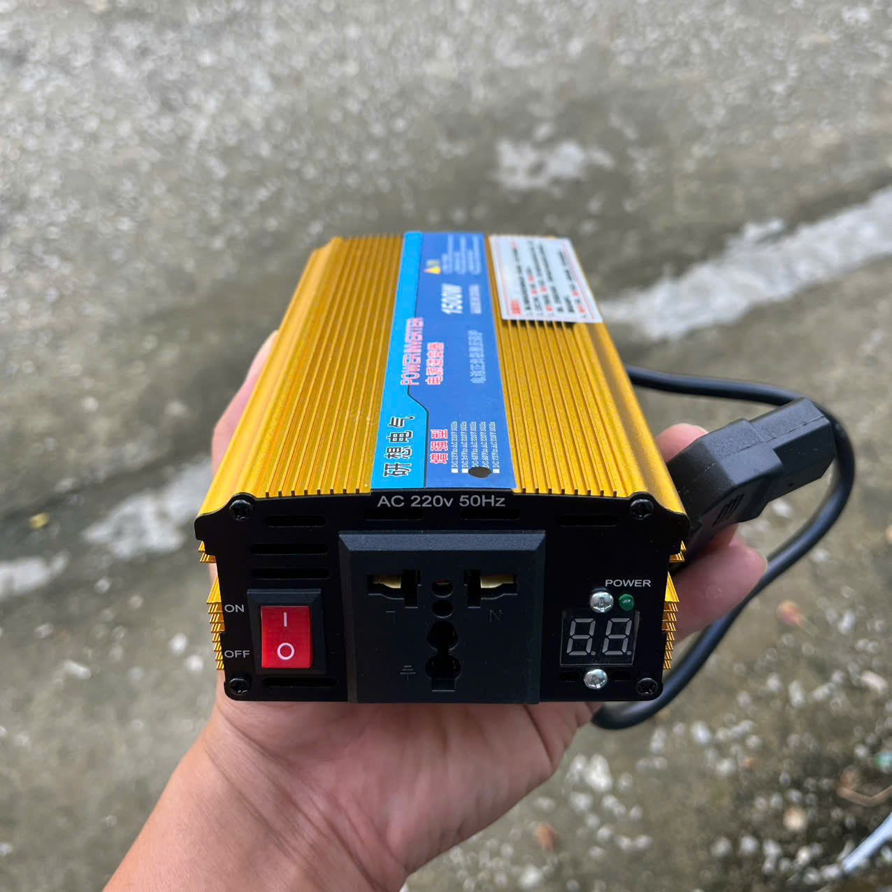 Bộ đổi điện 48V–60V lên 220V 1500W – Cắm trực tiếp xe đạp điện, phòng mất điện