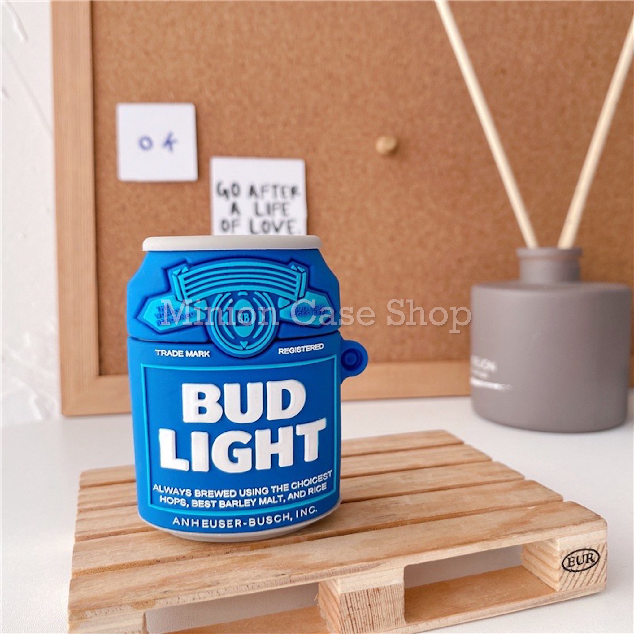 Case bảo vệ dành cho Airpods 1/2/3/Pro/Pro 2 hình lon budlight chất liệu silicon 3d cao cấp