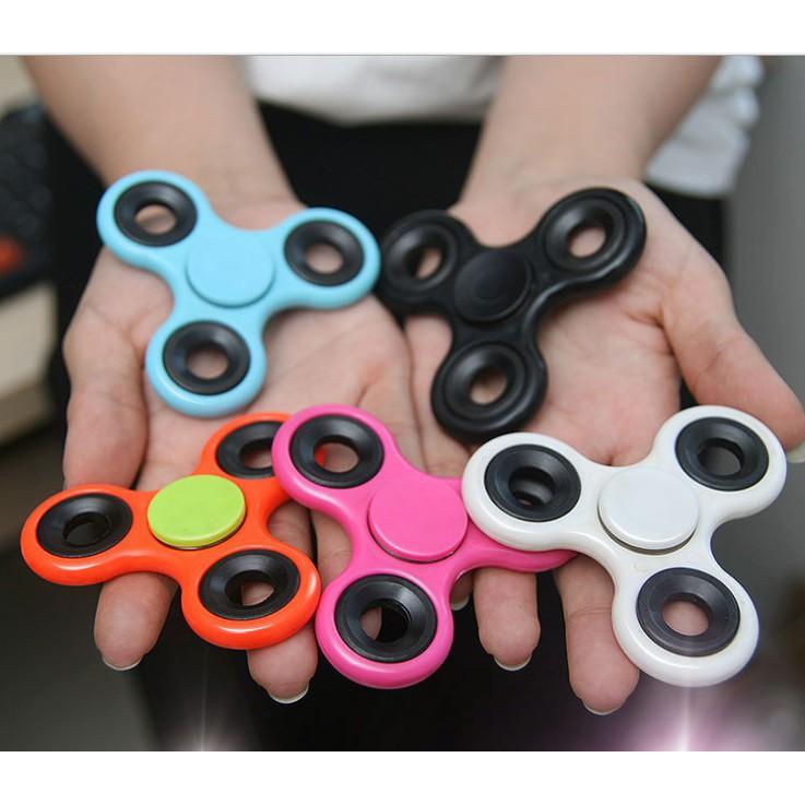 Con Quay đèn led Giảm Stress Hand Spinner họa tiết Icam kết đẹp