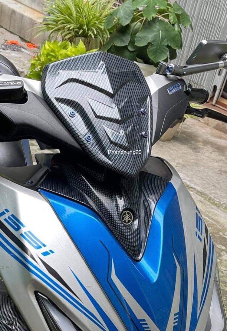 ỐP CHỈ MŨI TRÊN DÙNG CHO ĐỜI XE NVX 2017 2018 2019 2020 - V1 CACBON