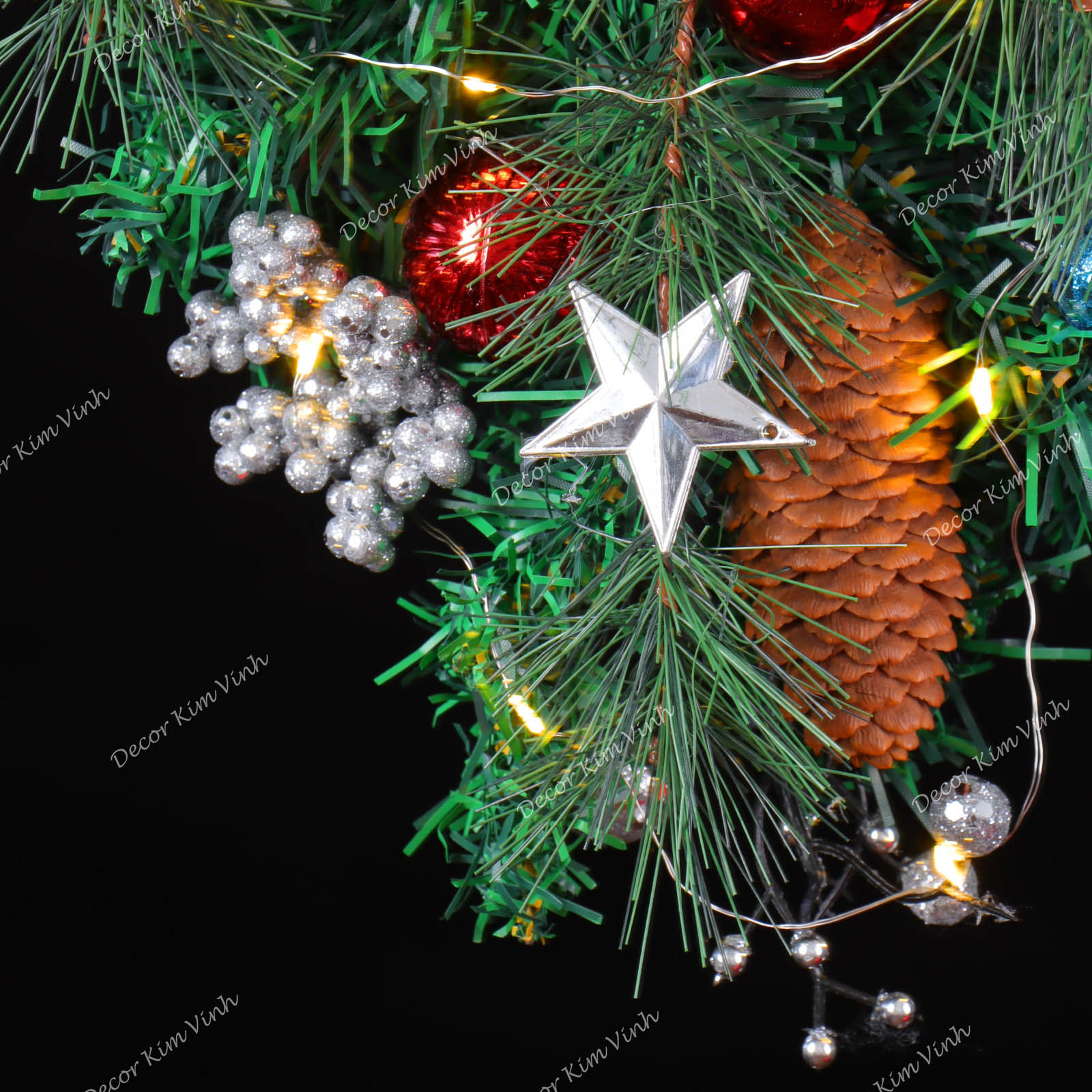 Dây Treo Chùm Thông CT08 Chùm Thông Merry Nơ Sọc Đỏ Trang Trí Noel Kèm đèn