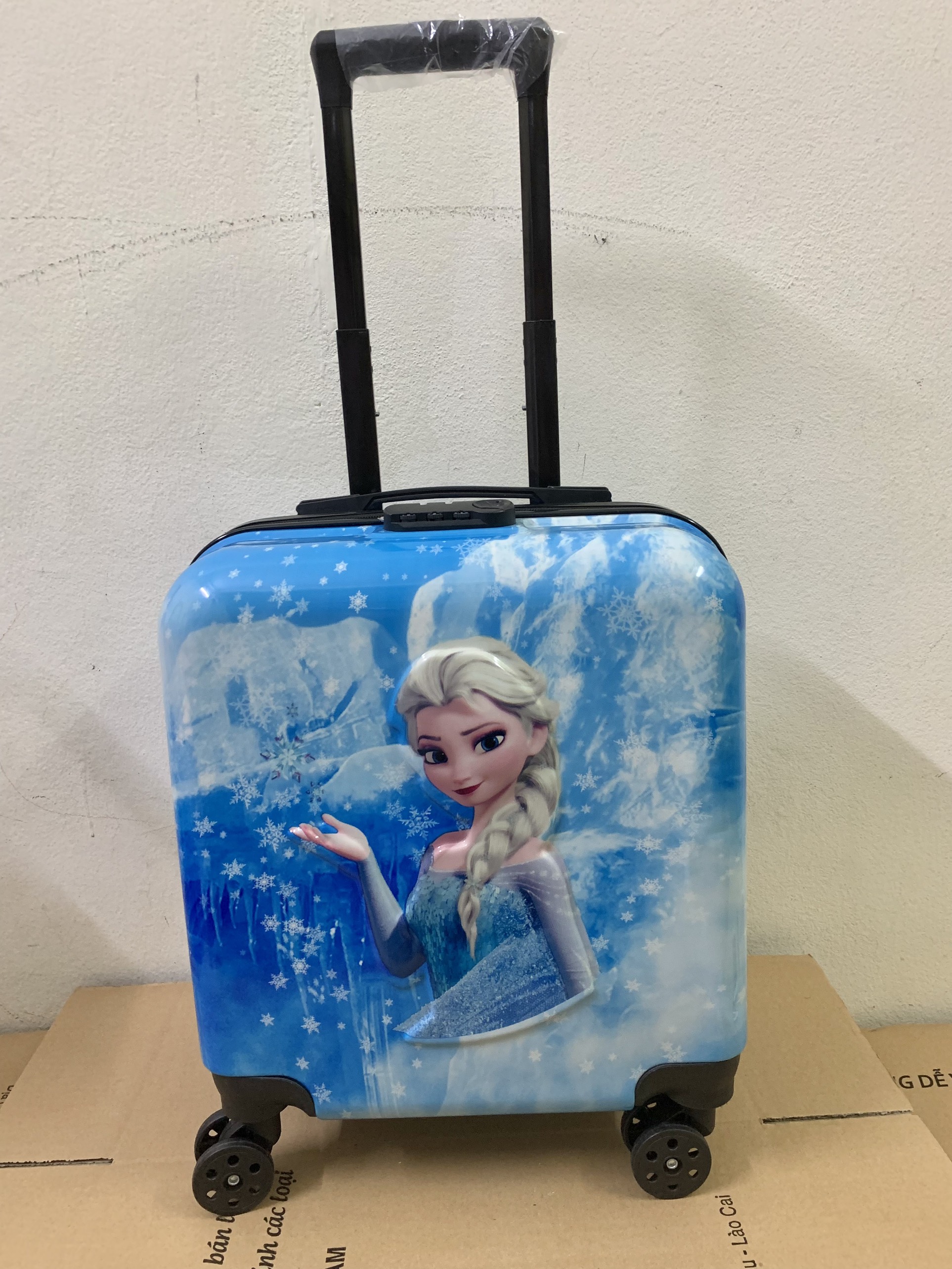 VALI VUÔNG ELSA KITTY NHỆN SIÊU NHÂN CHO BÉ