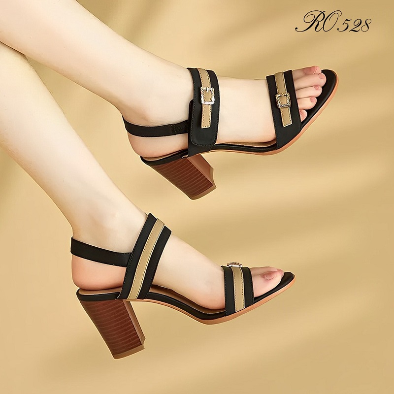 Giày sandal nữ cao gót đế cao 7 phân hàng hiệu rosata hai màu đen xanh ro528