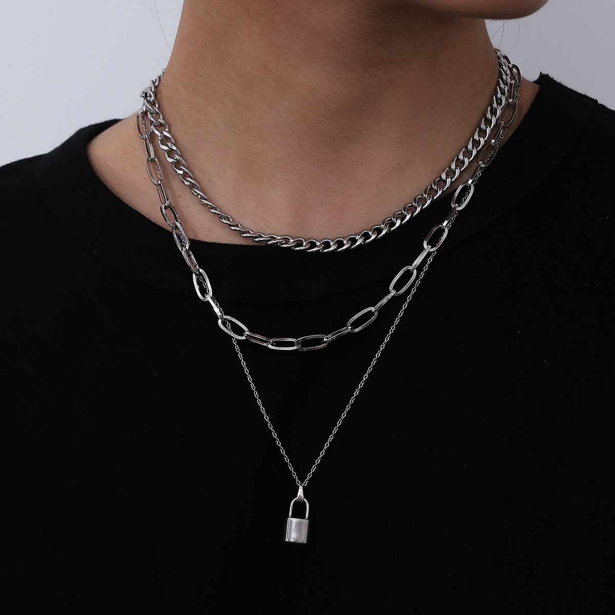 Vòng cổ titan ổ khoá unisex