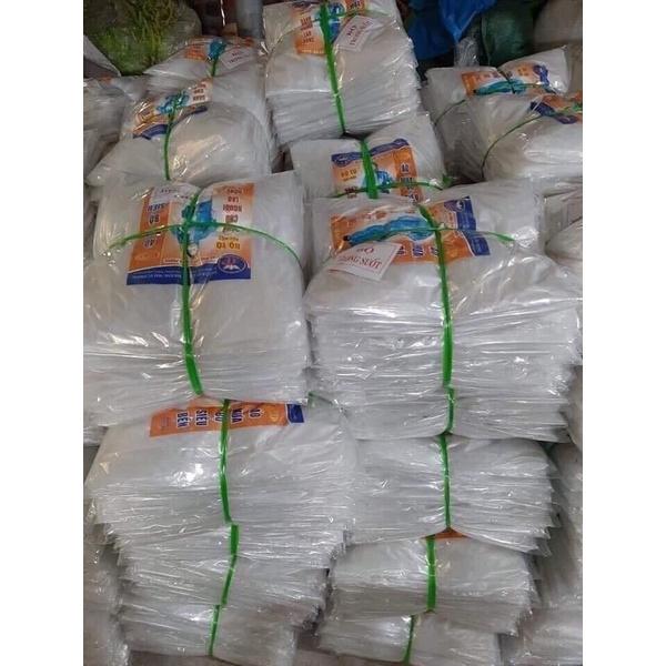Bộ quần áo mưa trong suốt