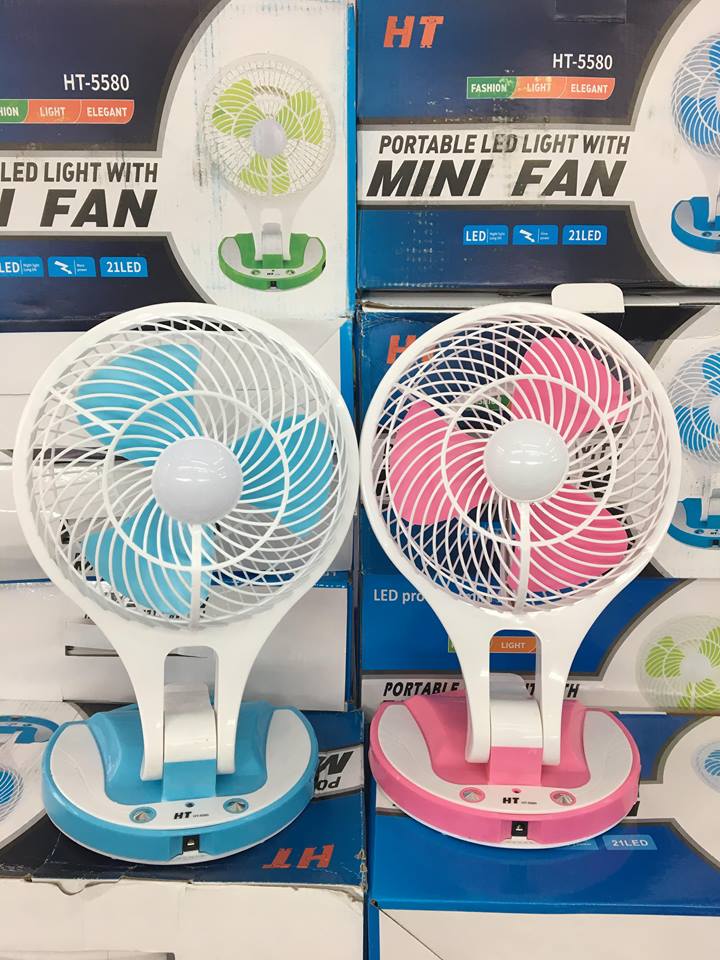 Quạt Tích Điện Mini Kèm Led - Mini Fan Đa Năng (Màu Ngẫu Nhiên)