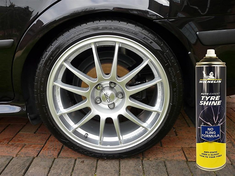 Chai xịt vệ sinh và bảo dưỡng làm bóng lốp ô tô Michelin W31432 -giảm nhiệt, ngăn ngừa nứt bánh xe, duy trì vẻ sáng bóng