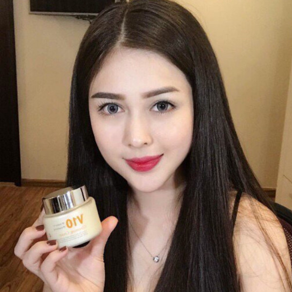 Kem dưỡng trắng da mặt cao cấp V10 Gleaming Cream Skinaz Hàn Quốc  – 100ml - Tặng kèm Băng đô xinh xắn (ngẫu nhiên)