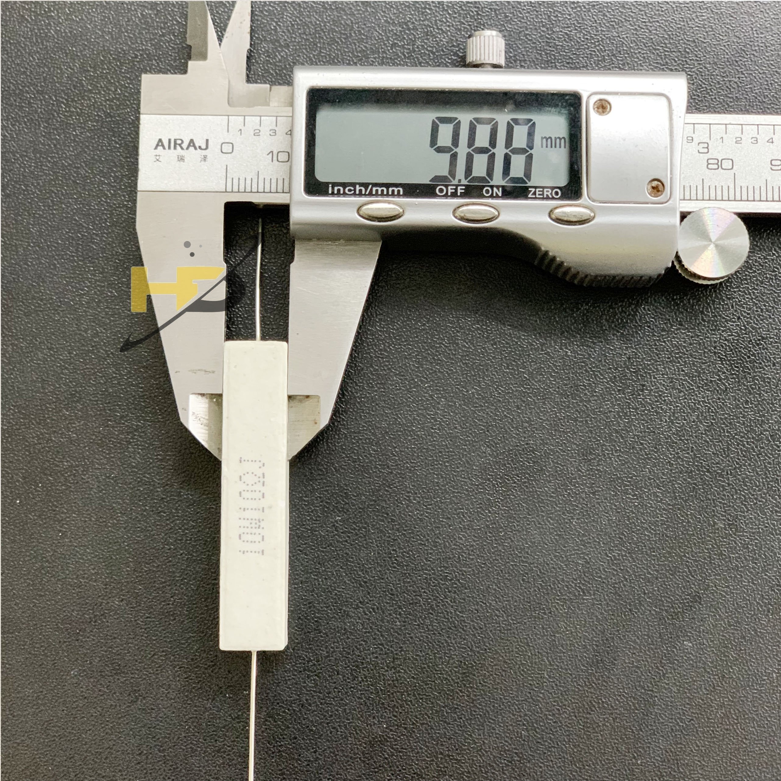 Trở Sứ 10W 10R Sai Số 5%