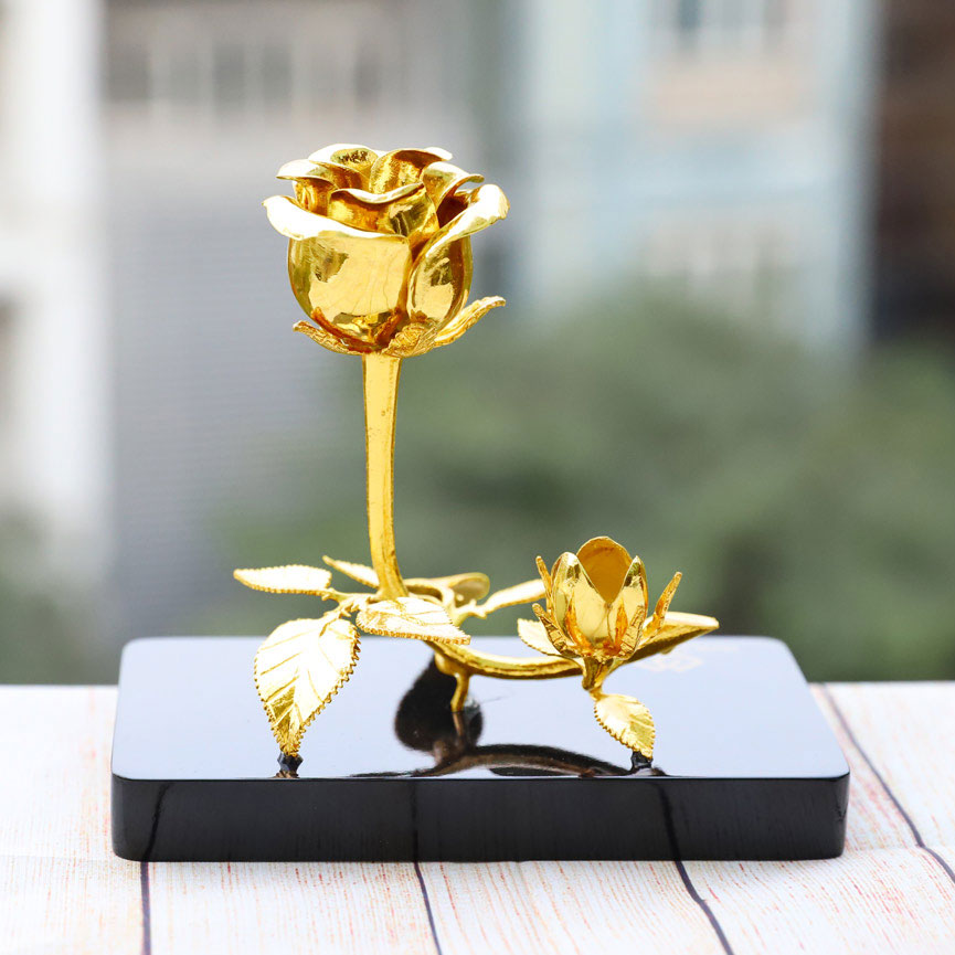 Hình ảnh Quà tặng Sếp nữ cao cấp: Bông hoa hồng doanh nhân mạ vàng 