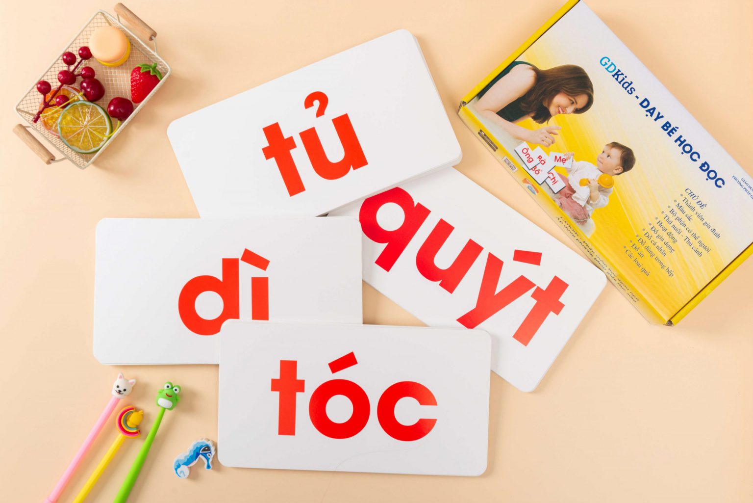 Thẻ Học Thông Minh Phát Triển Tư Duy Cho Bé- Dạy Trẻ Học Đọc Flashcard Chuẩn Theo Phương Pháp Glenn Doman (Bộ Cơ Bản 100 Thẻ)- NXB Thanh niên