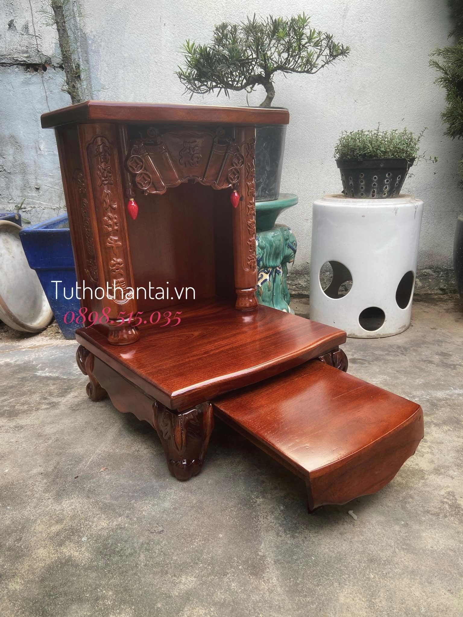 Bàn thờ thần tài gỗ Tràm mẫu hiện đại 48 x 68cm