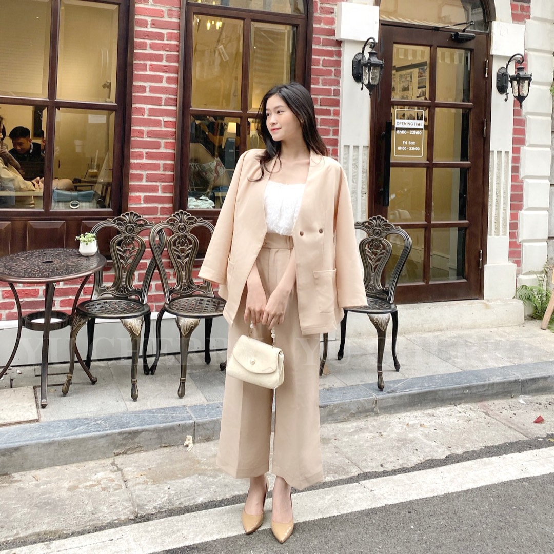 YU CHERRY | Áo nữ Neckless Button Blazer YA391