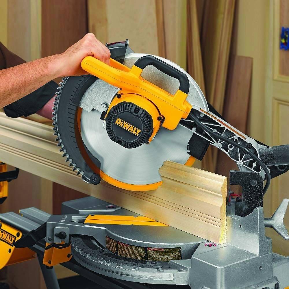 MÁY CƯA ĐỂ BÀN ĐA GÓC 1650W-250MM DEWALT DW714-B1- HÀNG CHÍNH HÃNG