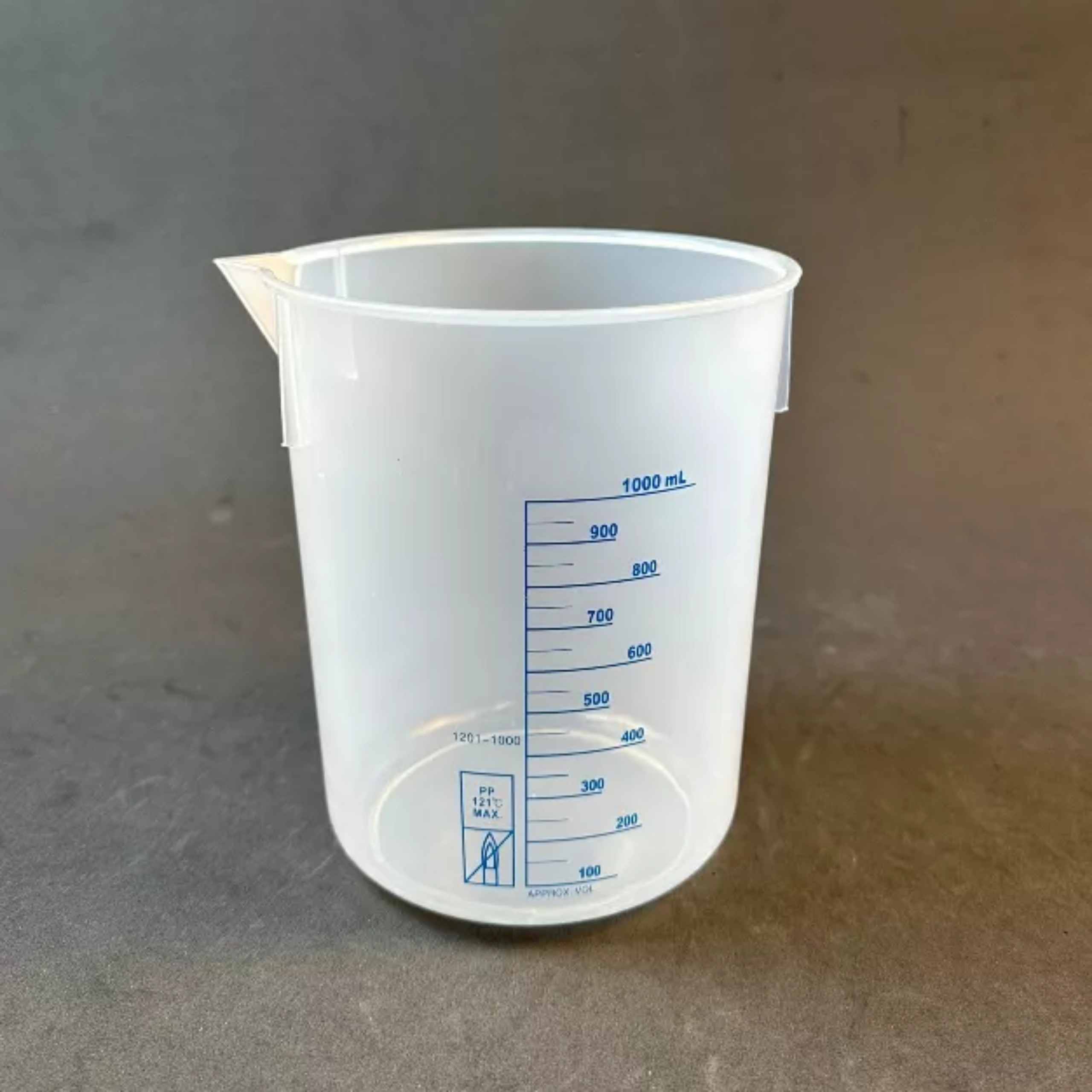 Ca nhựa không quai chia vạch xanh pp 135°C 50ml/100ml/250ml/600ml